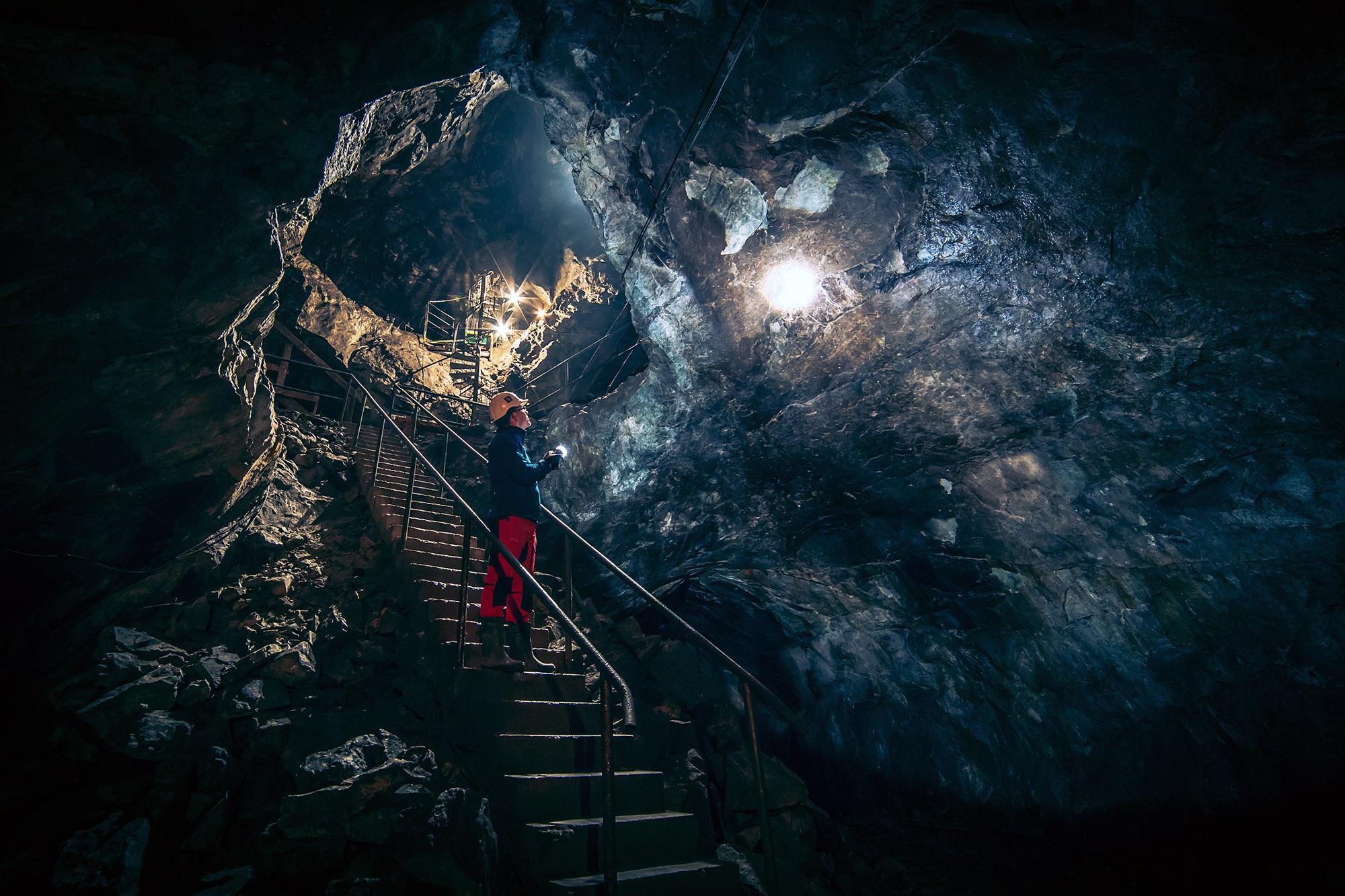 The hour-long Stigaren tour provides visitors with the 500-year history of Sala Silver Mine. – © Lars Olsson