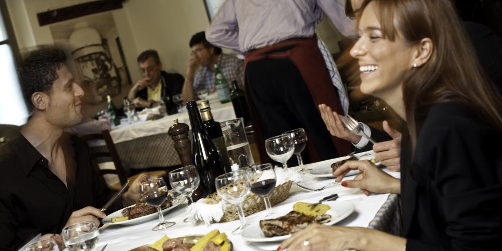 Italians love their local wine, and so will you. – © Alessandro Castiglioni Italians love their local wine, and so will you. – © Alessandro Castiglioni