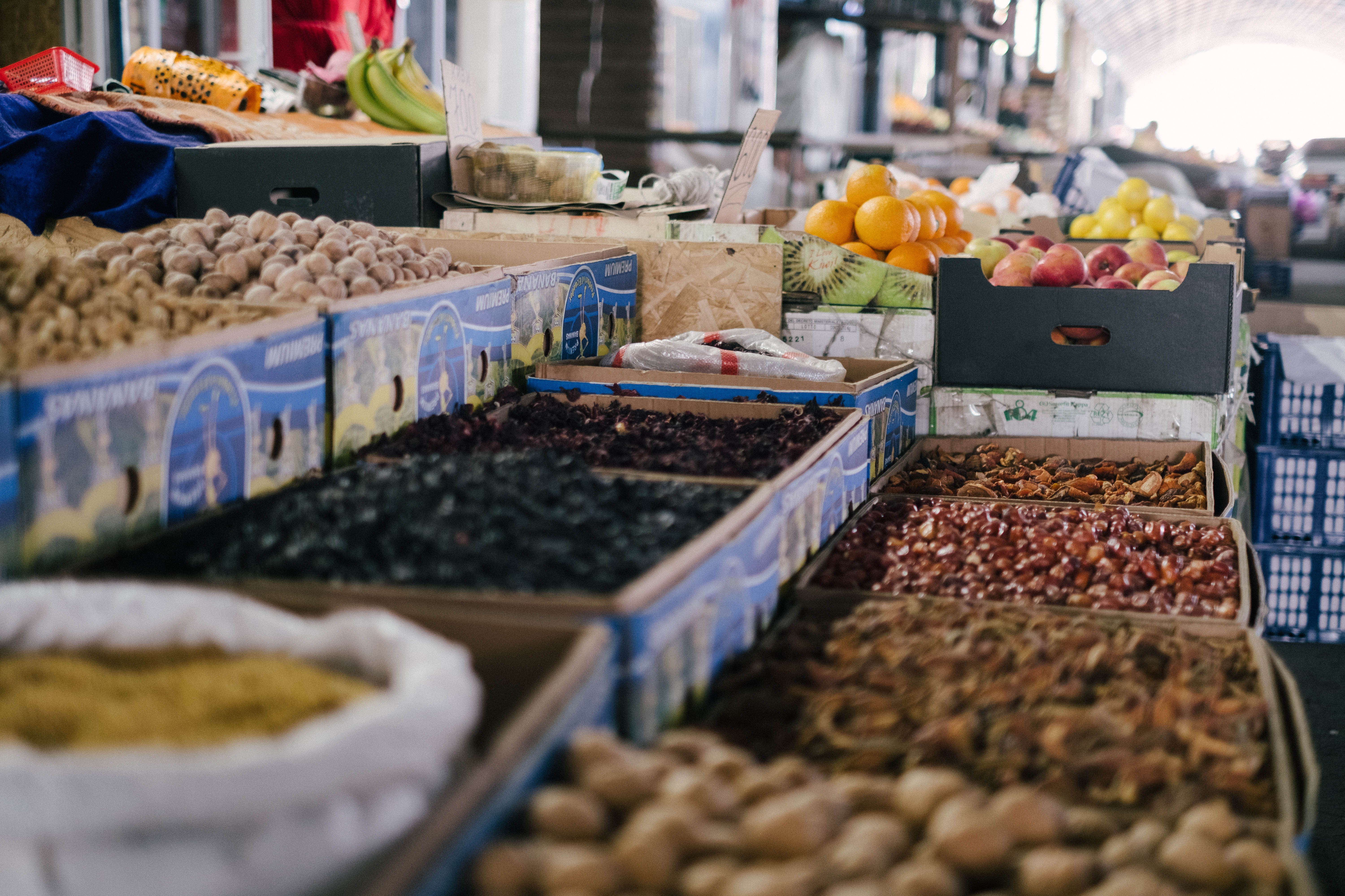 Market goods food in the city © UNESCO