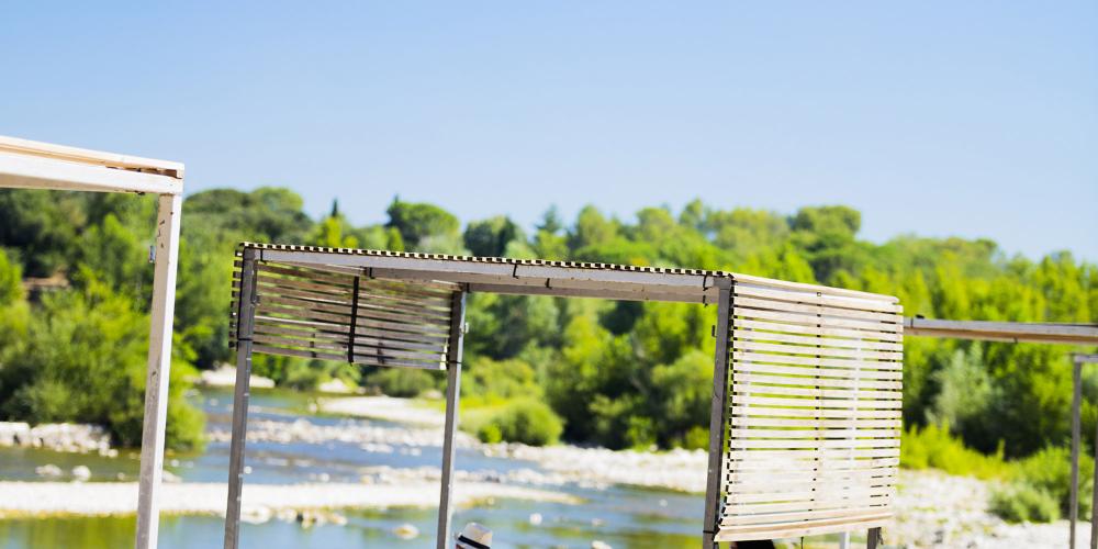 “Let’s meet up by the river” to enjoy the summer rendez-vous. – © Aurelio Rodriguez