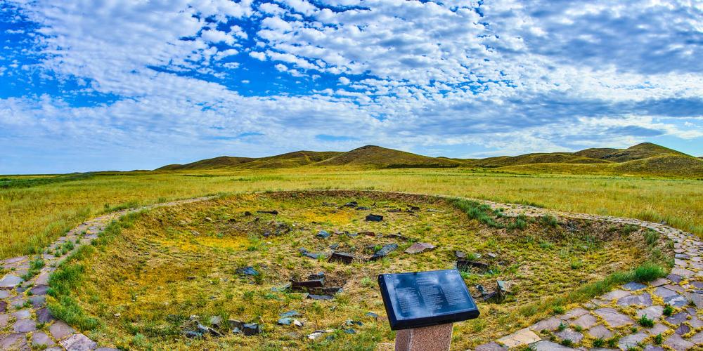 A circular enclosure that is believed to be the site of ritual events. – © tamgaly@mail.ru A circular enclosure that is believed to be the site of ritual events. – © tamgaly@mail.ru