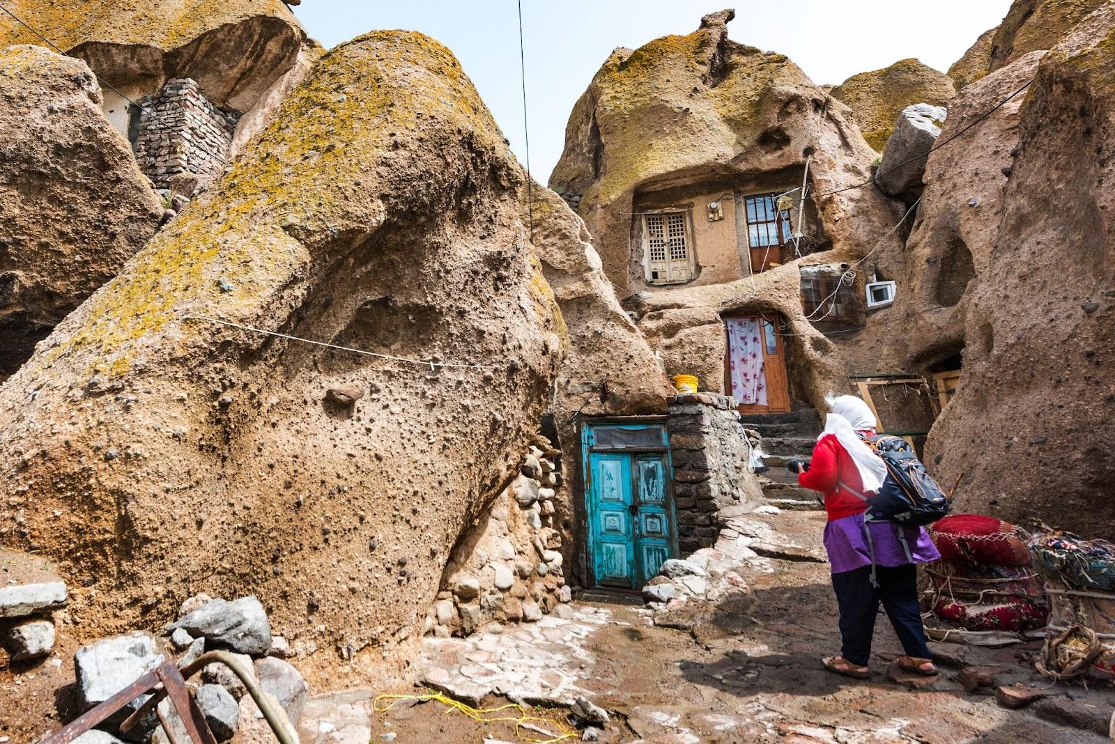 Up close of some of the Kandovan cave homes.