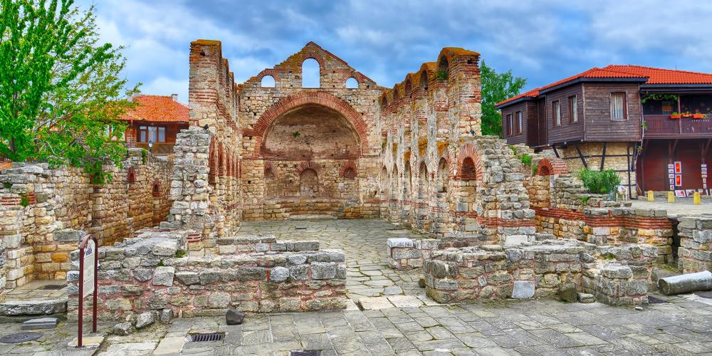 Hagia Sophia is among the oldest Christian temples in Europe. – © Victor Lauer / Shutterstock Hagia Sophia is among the oldest Christian temples in Europe. – © Victor Lauer / Shutterstock