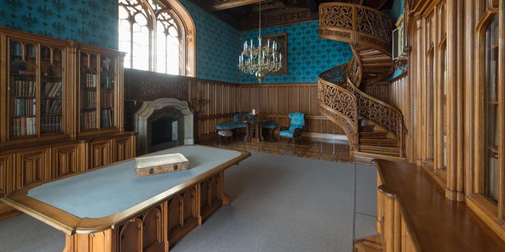 The magnificent library at Valtice Castle features a fantastic wooden spiral staircase. – © Archive of Lednice Castle The magnificent library at Valtice Castle features a fantastic wooden spiral staircase. – © Archive of Lednice Castle