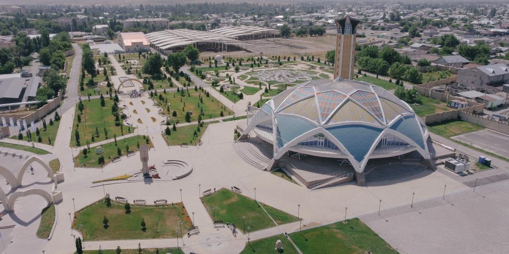 Aerial view over the center of Taraz – © UNESCO