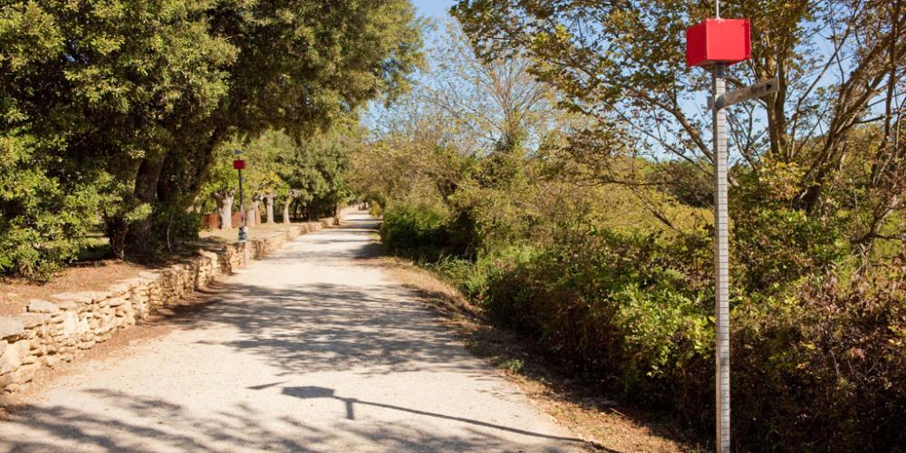 Chemin des Mémoires de Garrigue – ©Yann de Fareins / Etablissement Public Pont du Gard Chemin des Mémoires de Garrigue – ©Yann de Fareins / Etablissement Public Pont du Gard