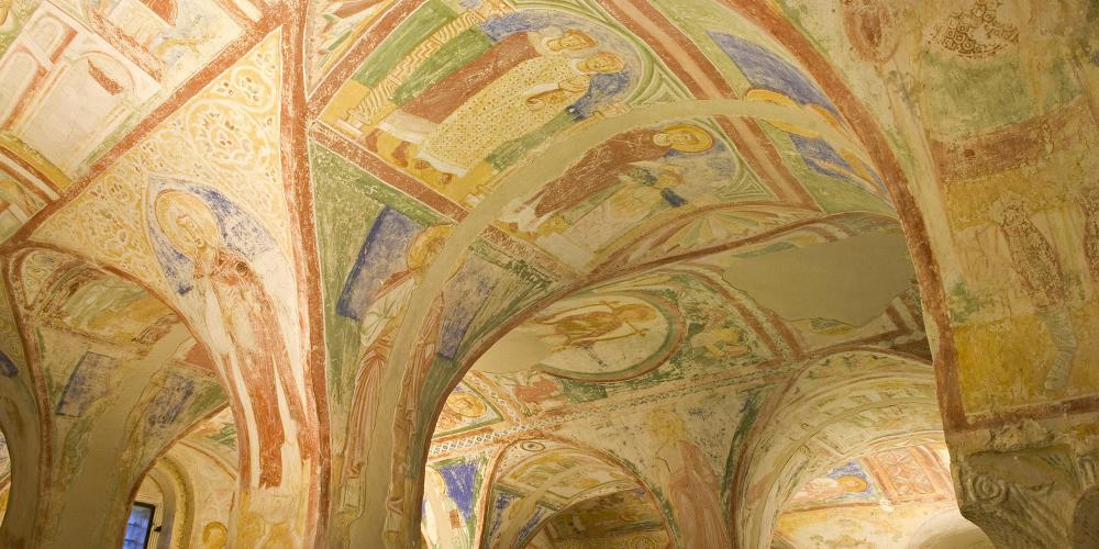 A detail of the “Crypt of frescoes”, whose different scenes tell one consistent story. – © Gianluca Baronchelli A detail of the “Crypt of frescoes”, whose different scenes tell one consistent story. – © Gianluca Baronchelli