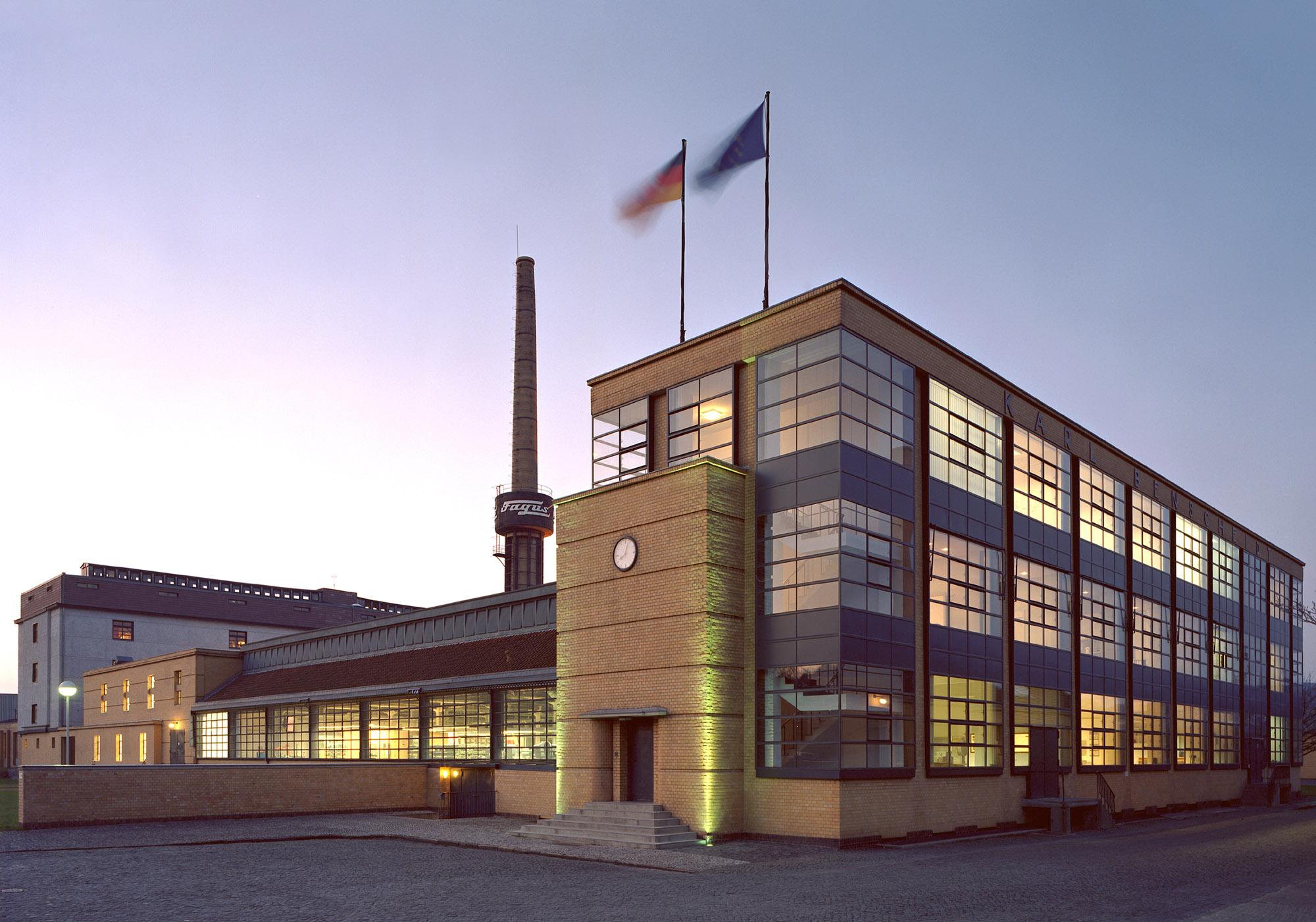 The UNESCO World Heritage Site Fagus factory was built by the Bauhaus founder Walter Gropius in 1911 and is considered the first building of the modern era. – © UNESCO-Welterbe Fagus-Werk
