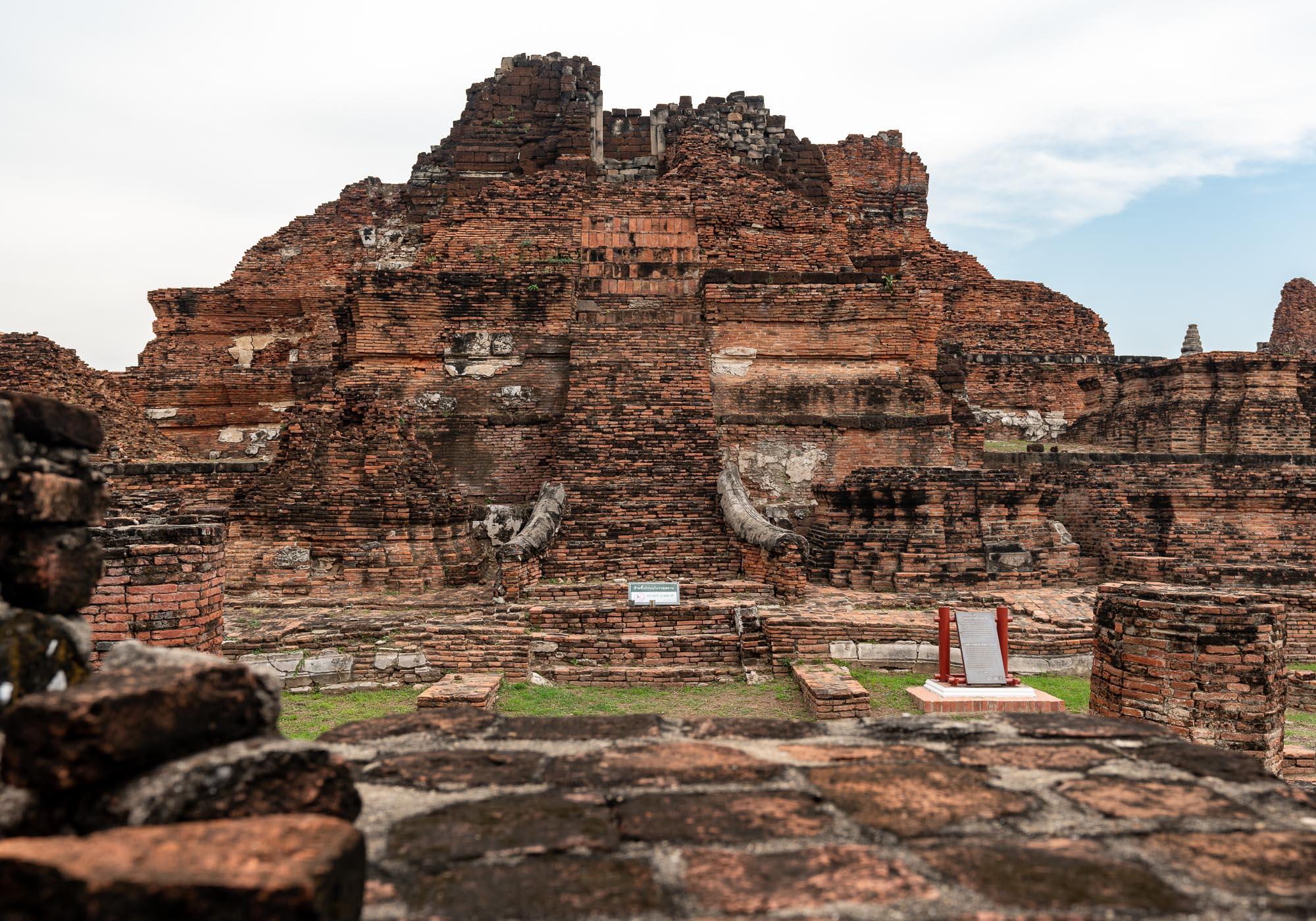Wat Mahathat's main stupa has been only partially restored and is nowhere near its original height of about 50 metres. – © Michael Turtle