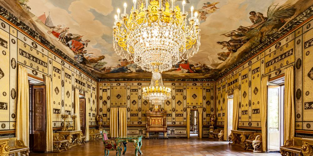 The relatively modest exterior of the Casa del Labrador belies the richness of the interior rooms, including the Ballroom. – © Patrimonio Nacional