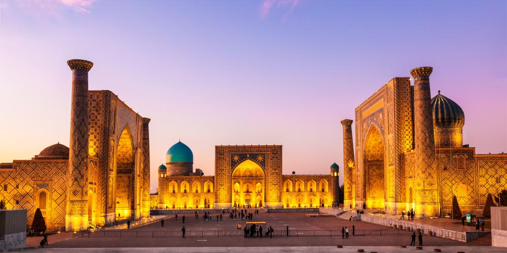 Illuminated Registan Square in Samarkand – © volkova natalia / Shutterstock Illuminated Registan Square in Samarkand – © volkova natalia / Shutterstock