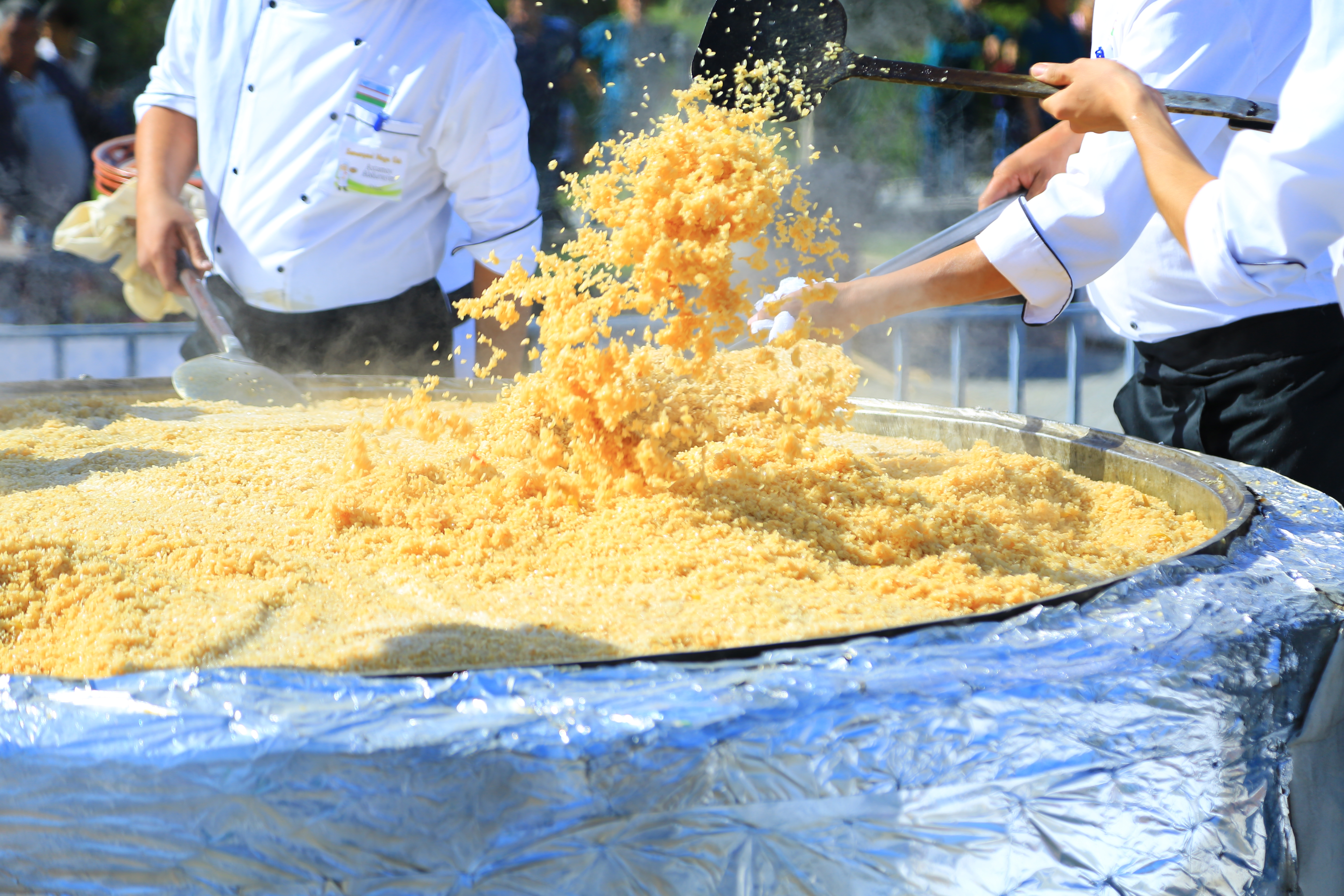 A massive helping of plov! © Oybek Ostanov / Shutterstock