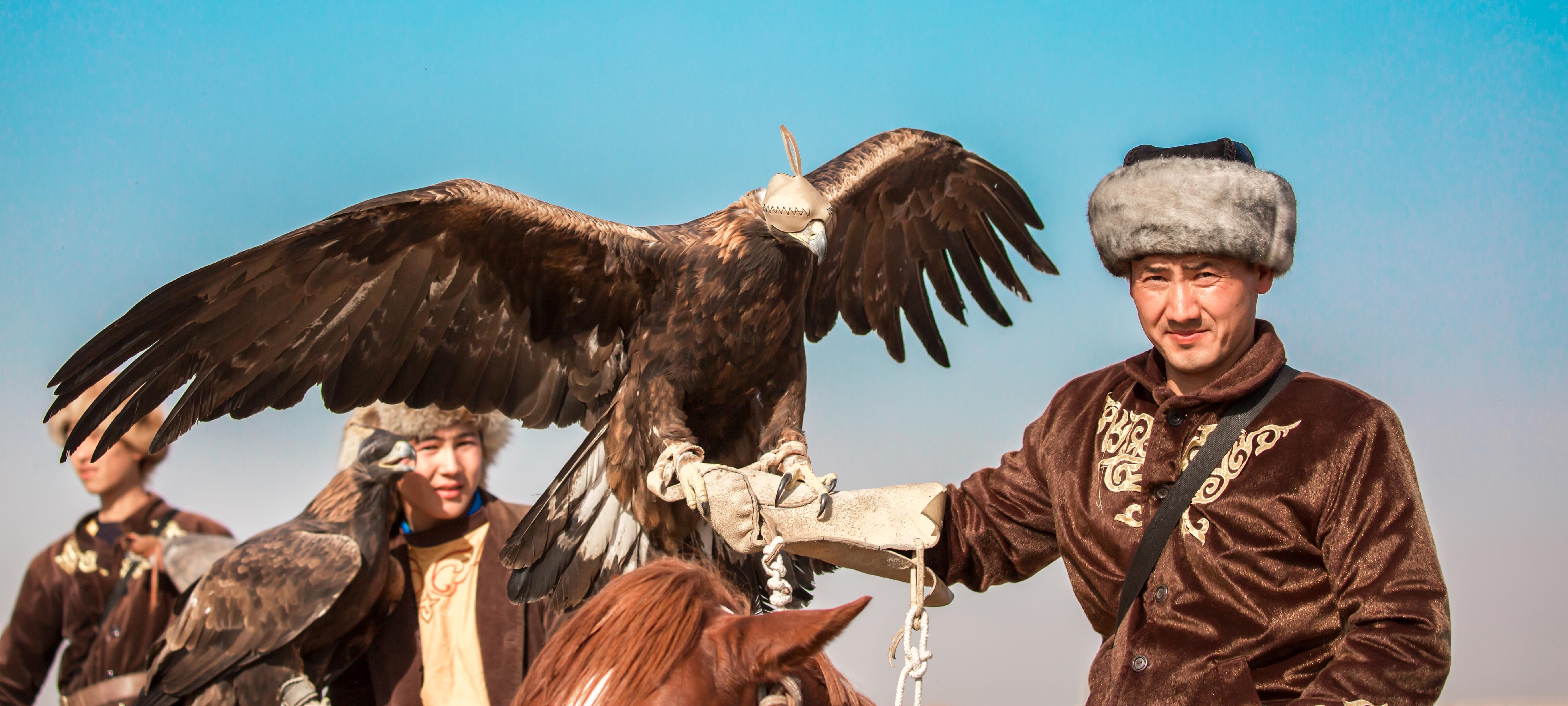 Eagle hunters of Kazakhstan | World Heritage Journeys of Europe