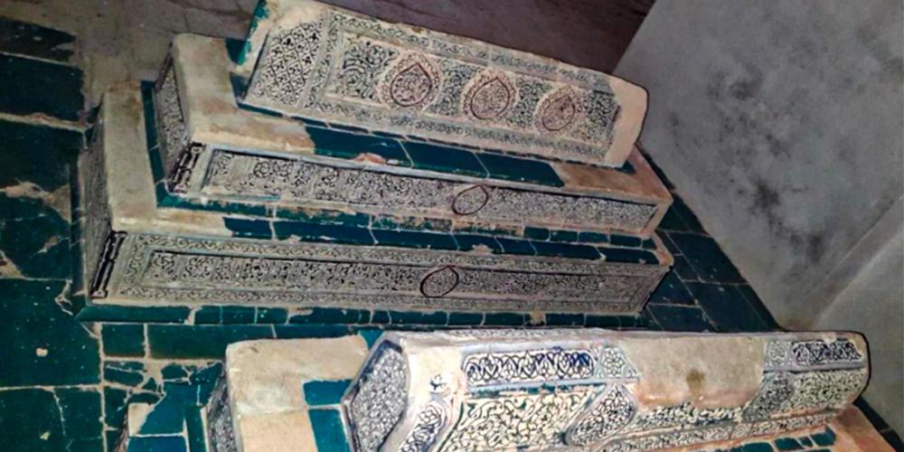 Tombstones in the mausoleum – © Karimova Tombstones in the mausoleum – © Karimova