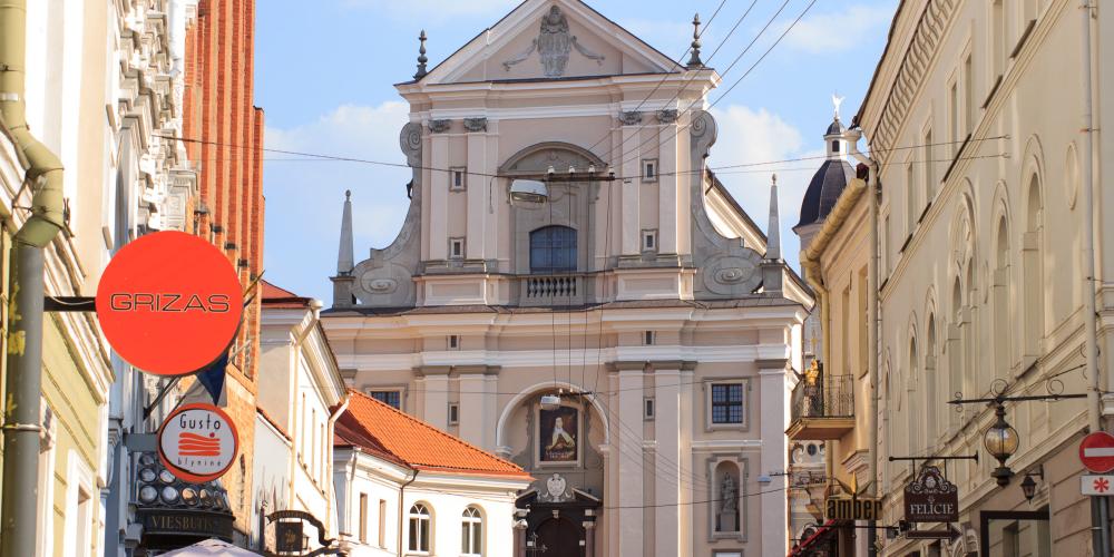 St Theresa's Church is probably the best surviving example of Early Baroque religious architecture in Vilnius. The work on the first incarnation was completed around 1650. – © www.govilnius.lt