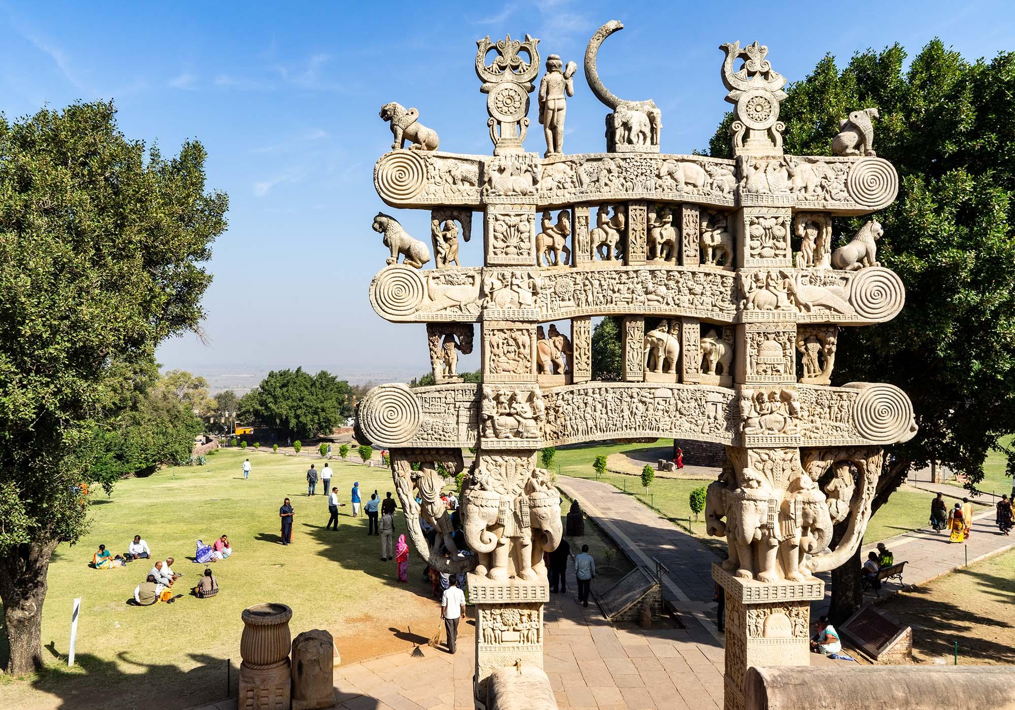 Buddhist Monuments At Sanchi World Heritage Journeys Buddha