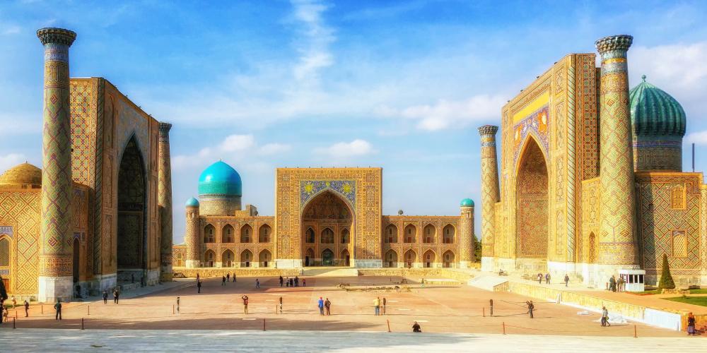 Panorama of Registan square in the city of Samarkand at sunrise, Uzbekistan – © Atosan / Shutterstock Panorama of Registan square in the city of Samarkand at sunrise, Uzbekistan – © Atosan / Shutterstock