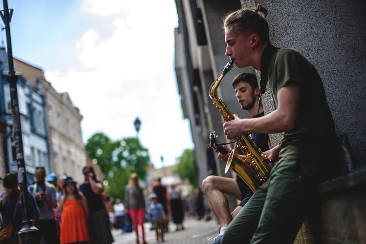 Street Music Day fills the air with melodies. – © www.govilnius.lt