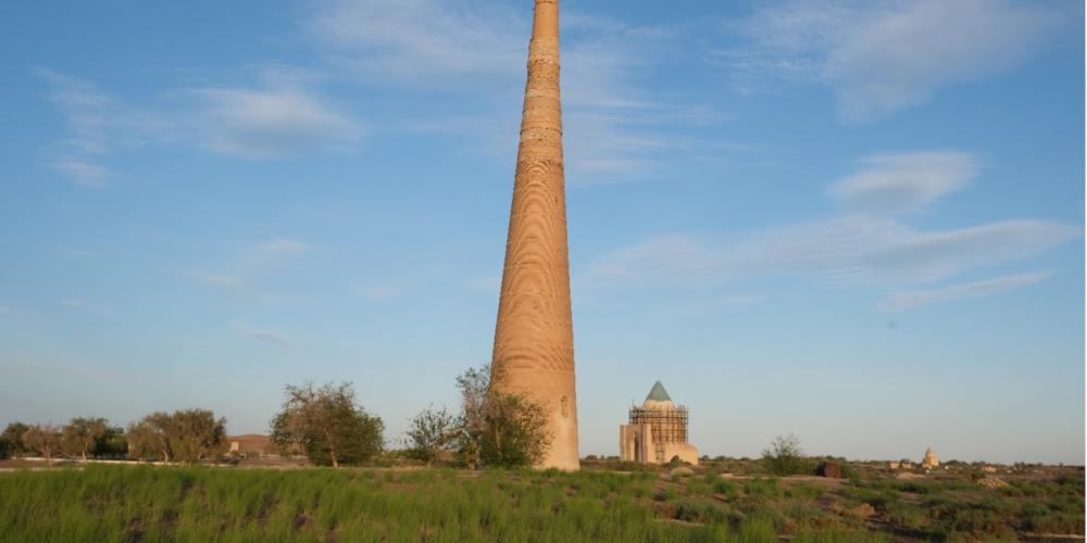At 62 meters high, the Kutlug Timur minaret is purportedly one of the tallest in Central Asia. – © Kunya Urgench Site At 62 meters high, the Kutlug Timur minaret is purportedly one of the tallest in Central Asia. – © Kunya Urgench Site