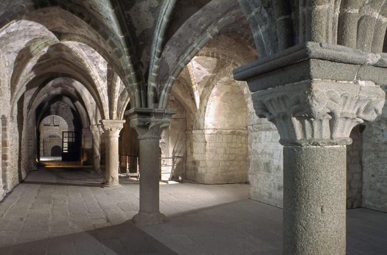 Mont-Saint-Michel Abbey: the Monks' covered walk. – © Étienne Revault / Centre des monuments nationaux
