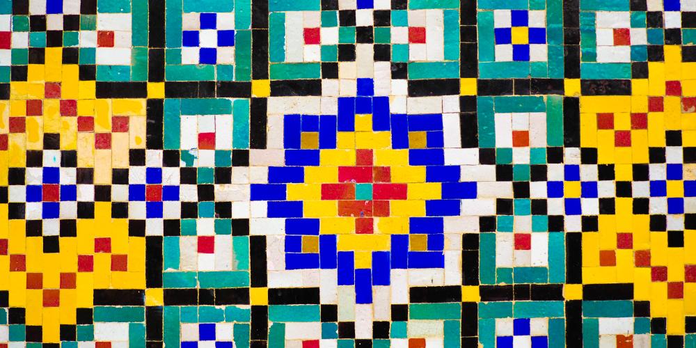 Patterns on mosaic tiles, Golestan Palace – © AlexBerlin / Shutterstock Patterns on mosaic tiles, Golestan Palace – © AlexBerlin / Shutterstock
