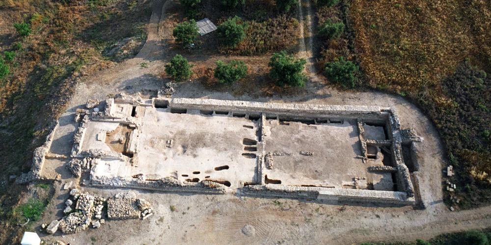 The remains of a Frankish cathedral. Glarentza emerged as an important economic and urban centre among the principalities at the time of the Crusades. – © Hellenic Ministry of Culture and Sports / Ephorate of Antiquities of Ilia