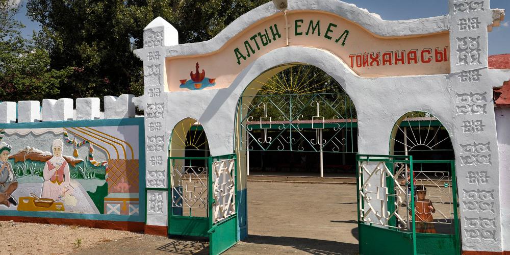 A local restaurant in a village within the Cold Winter Deserts – © Reimar / Shutterstock A local restaurant in a village within the Cold Winter Deserts – © Reimar / Shutterstock