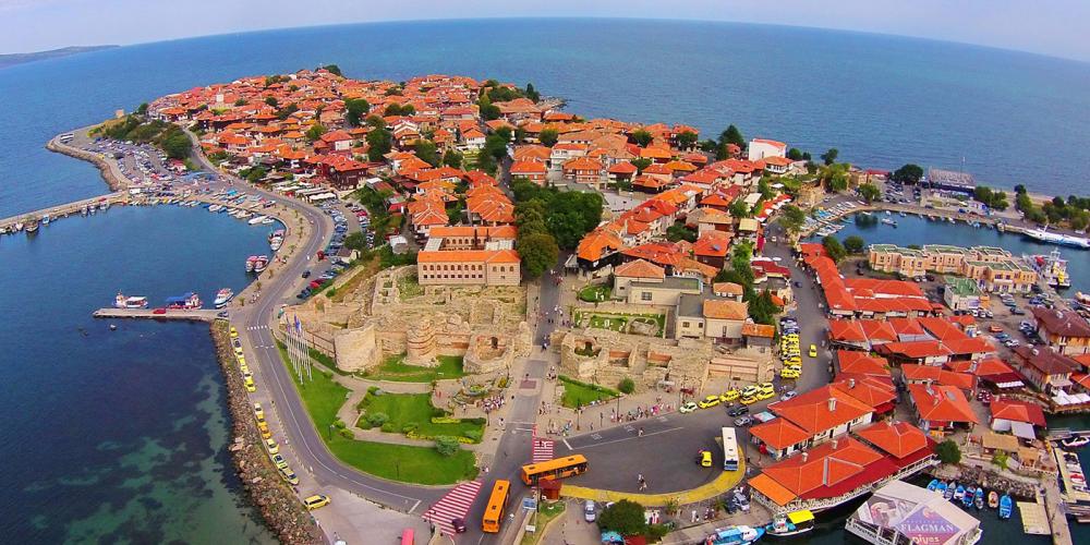 The maze of Nessebar's cobblestone streets takes visitors on a journey through thousands of years of history. – © Nessebar Municipality