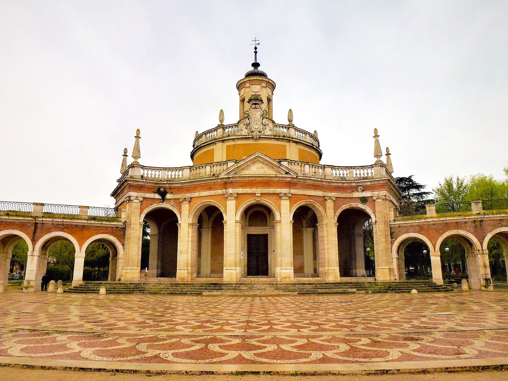 The architecture of Saint Anthony's church was inspired by Philip IV because the Royal Palace's chapel was too small. However, it was Fernando VII who ordered its construction. – © Joaquín Álvarez