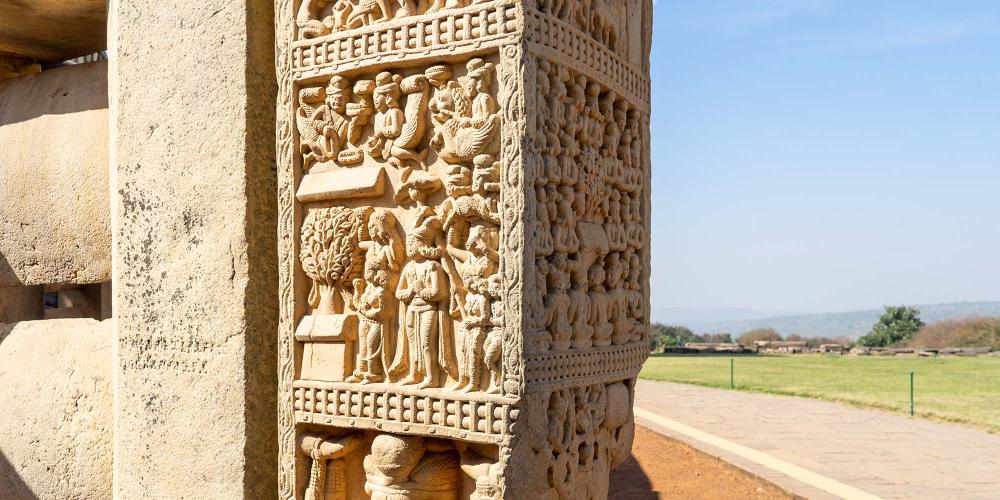 Each of the gateways was carved by various craftspeople at different times, giving them slightly varied styles. – © Michael Turtle Each of the gateways was carved by various craftspeople at different times, giving them slightly varied styles. – © Michael Turtle