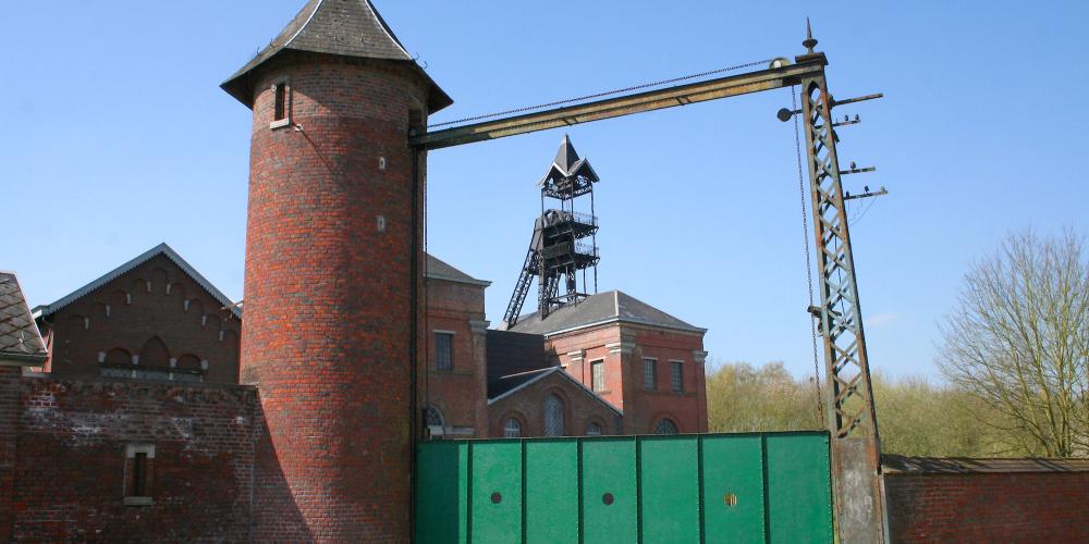 Porte de la fosse Saint Emmanuel. – © Jean-Pol Grandmont / Wikimedia Foundation Porte de la fosse Saint Emmanuel. – © Jean-Pol Grandmont / Wikimedia Foundation