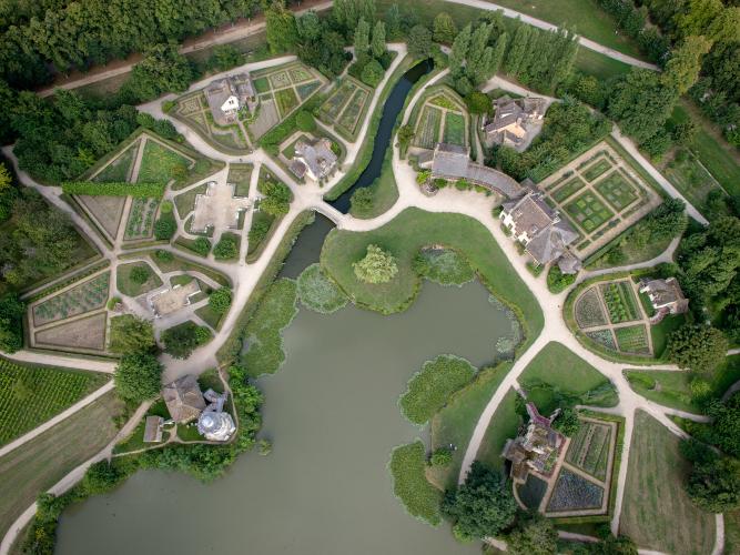 The Queen’s hamlet at Versailles was designed as a safe haven for Marie-Antoinette and her children. – © Toucan Wings