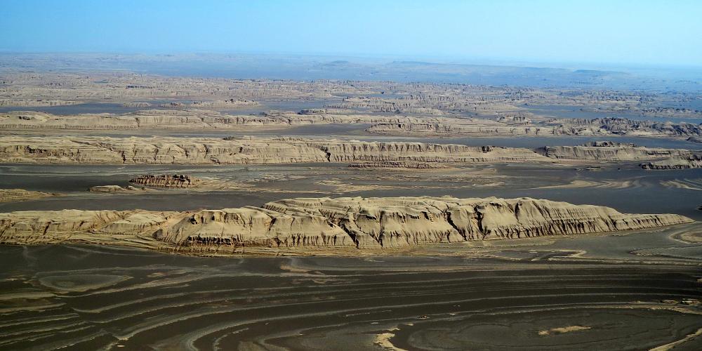 Lut Desert's rocky landscape. – © Mehran Maghsoudi