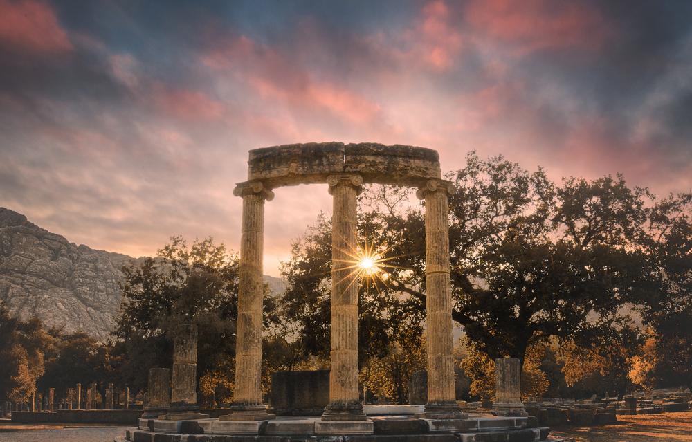 The sanctuary of Olympia, dedicated to Zeus, was inhabited only by temple staff and priests of worship. It was only possible to visit it every four years when the Olympic Games were held. © Photography by KO / Shutterstock