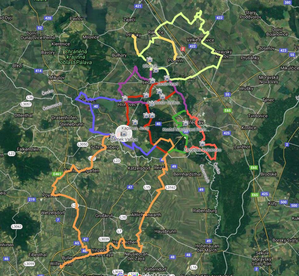 Liechtenstein Trails are a unique set of biking trails connecting the most beautiful landmarks of the Lichtenstein family in South Moravia in the Lednice-Valtice area and Lower Austria. They are marked with the Liechtenstein ancestral coat of arms. – http://www.lichtenstejnske-stezky.cz / Google Maps