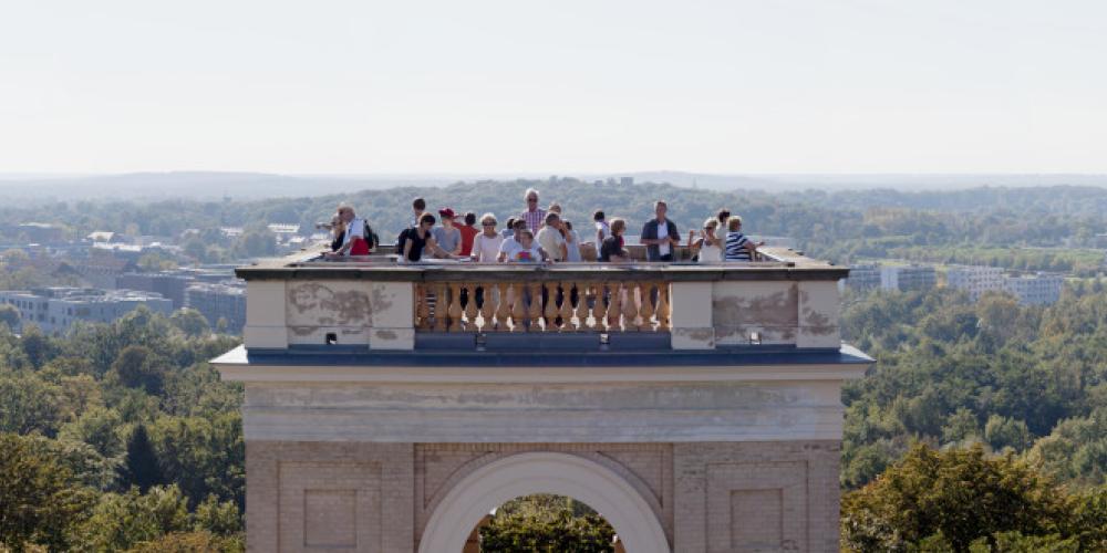 Potsdam’s most beautiful view is offered from the towers of the Belvedere on the Pfingstberg. – © A. Stiebitz / SPSG Potsdam’s most beautiful view is offered from the towers of the Belvedere on the Pfingstberg. – © A. Stiebitz / SPSG