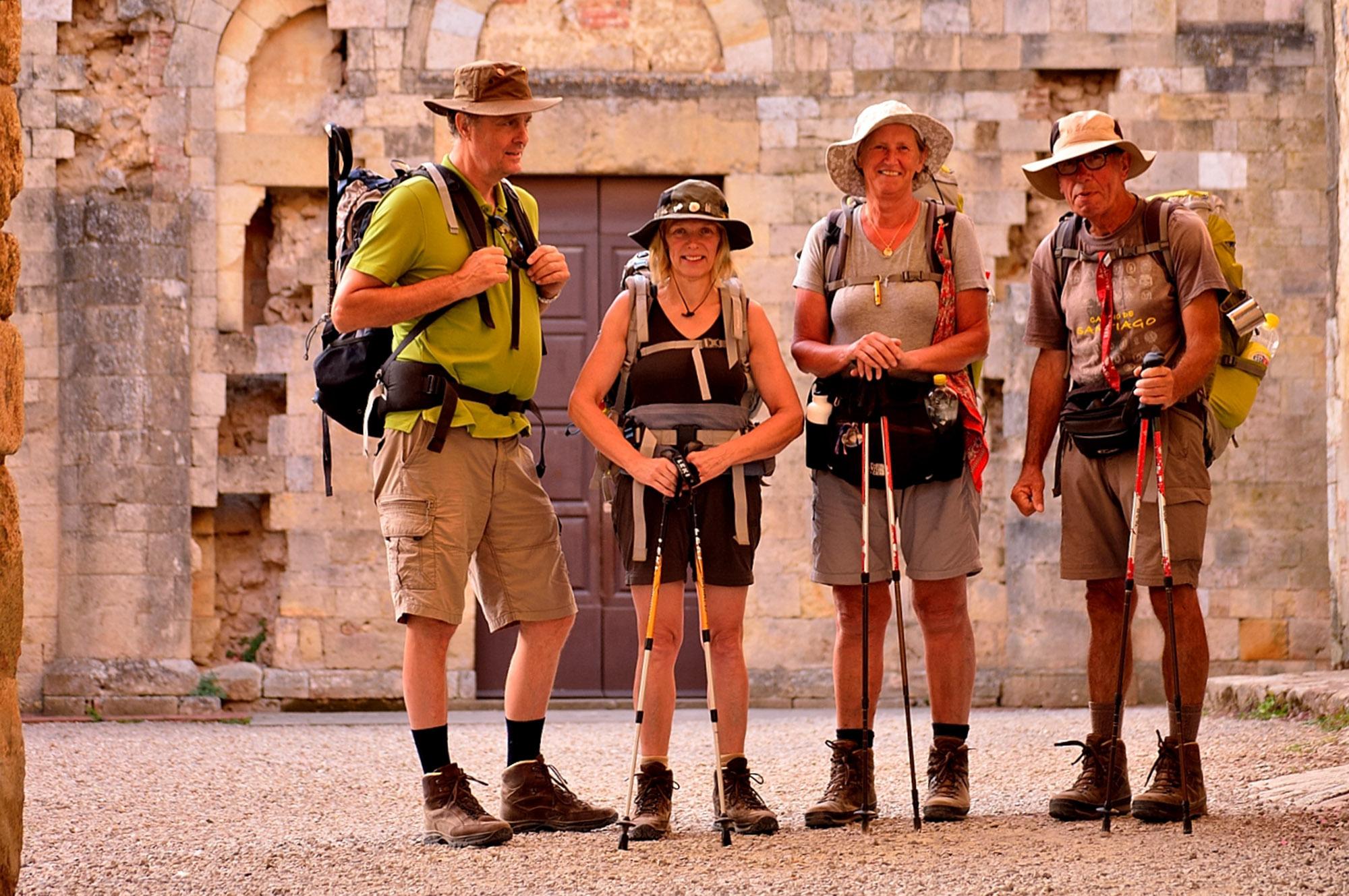 Pilgrims on their way along the Via Francigena. - © Tiziano Pieroni / Be Tuscan for a Day