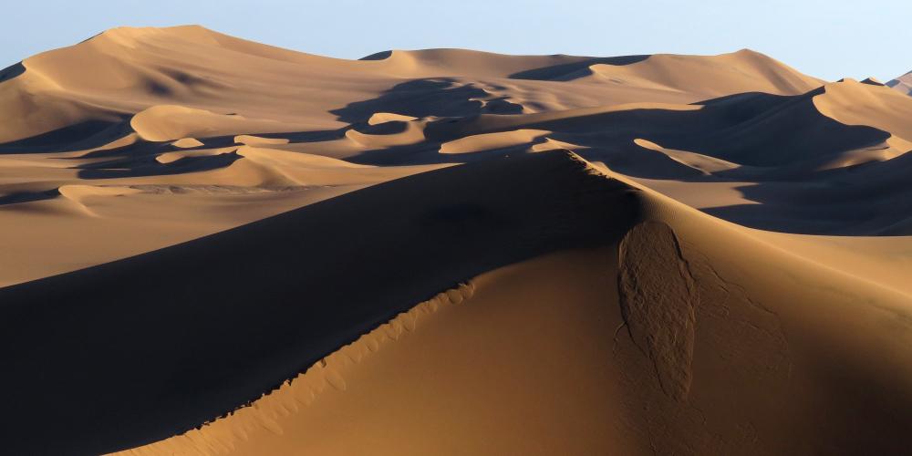 Few of the highest sand dunes in Lut Desert. – © Mehran Maghsoudi