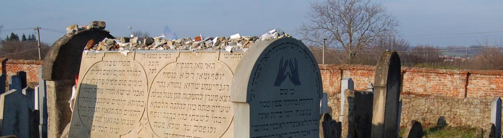 The grave of Rabbi Shakh at the Jewish cemetery. – © Vratislav Brázdil