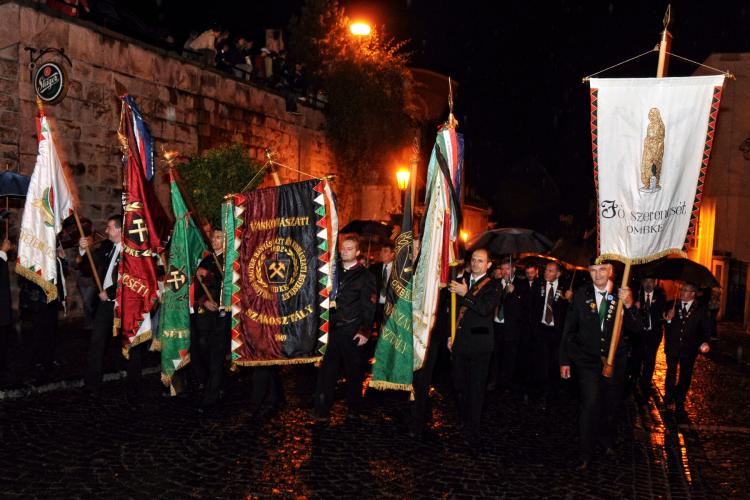 Slovak and foreign mining schools and mining associations are also part of the Salamander Procession. – © Marian Garai