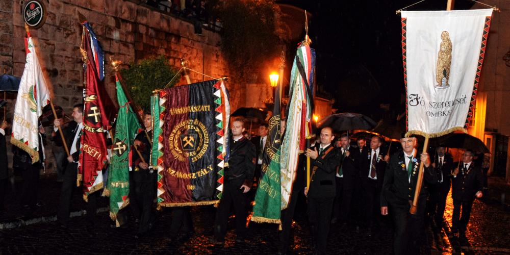 Slovak and foreign mining schools and mining associations are also part of the Salamander Procession. – © Marian Garai Slovak and foreign mining schools and mining associations are also part of the Salamander Procession. – © Marian Garai