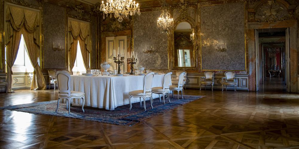 The dining room ranks amongst the largest and most exquisite rooms in the guided tour at Valtice Castle. – © Roman Pěnčák The dining room ranks amongst the largest and most exquisite rooms in the guided tour at Valtice Castle. – © Roman Pěnčák