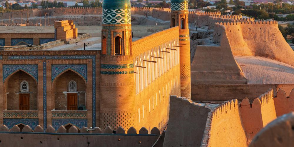 Golden hour view of Muhammad Amin Khan Madrasah from above – © Galyna Andrushko / Shutterstock Golden hour view of Muhammad Amin Khan Madrasah from above – © Galyna Andrushko / Shutterstock