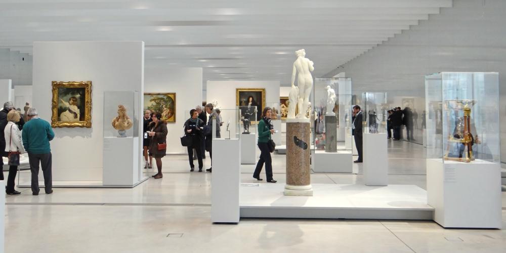The Galerie du Temps at Lovre-Lens Museum – © Jean-Pierre Dalbéra / Wikimedia The Galerie du Temps at Lovre-Lens Museum – © Jean-Pierre Dalbéra / Wikimedia