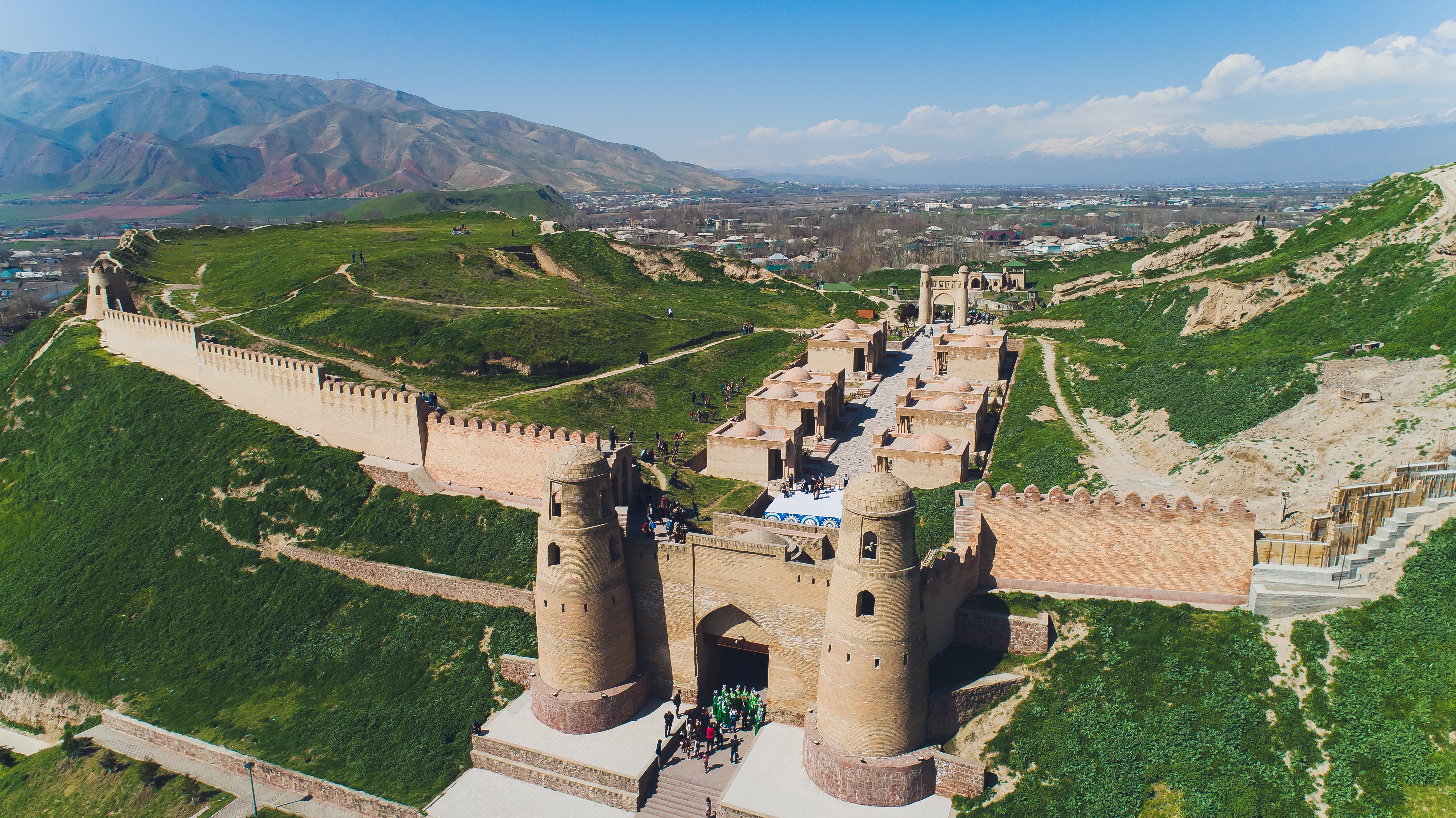 Hissar fortress © Vershinin89 / Shutterstock