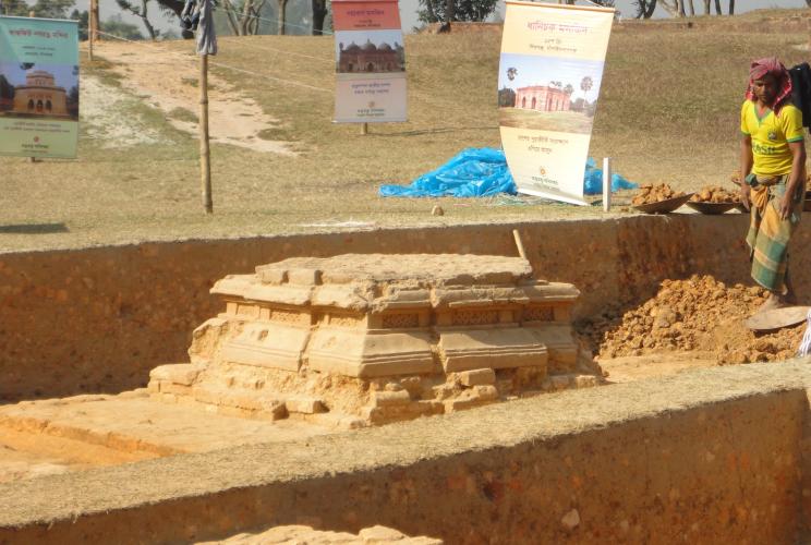 Terracotta stupa discovered at Bhasu Vihara in Shibganj Bogura – © Azmaree Afrin