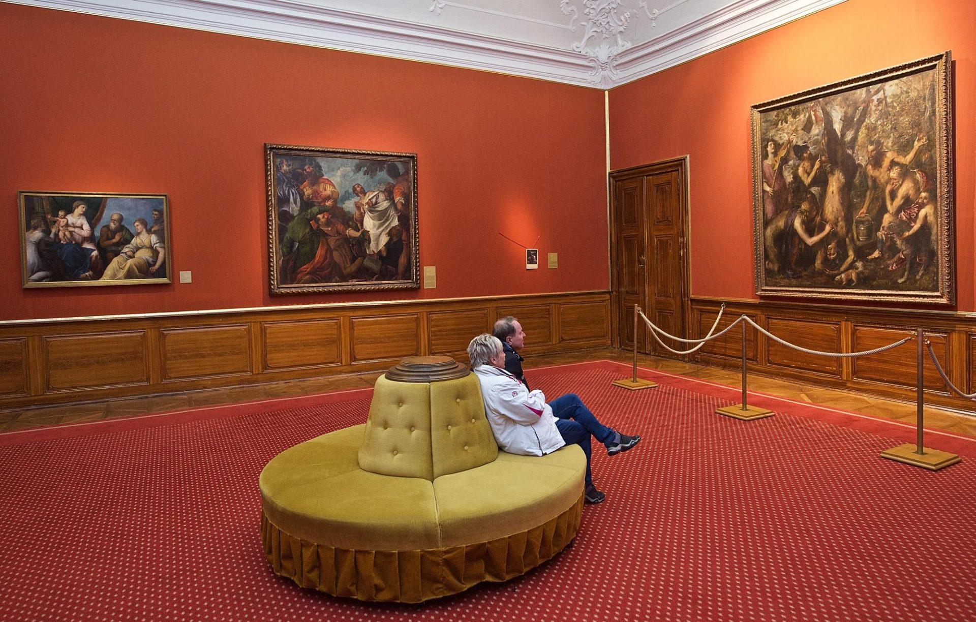 You can just sit there and relax in front of one the most precious paintings in the Czech Republic. – © Markéta Ondrušková