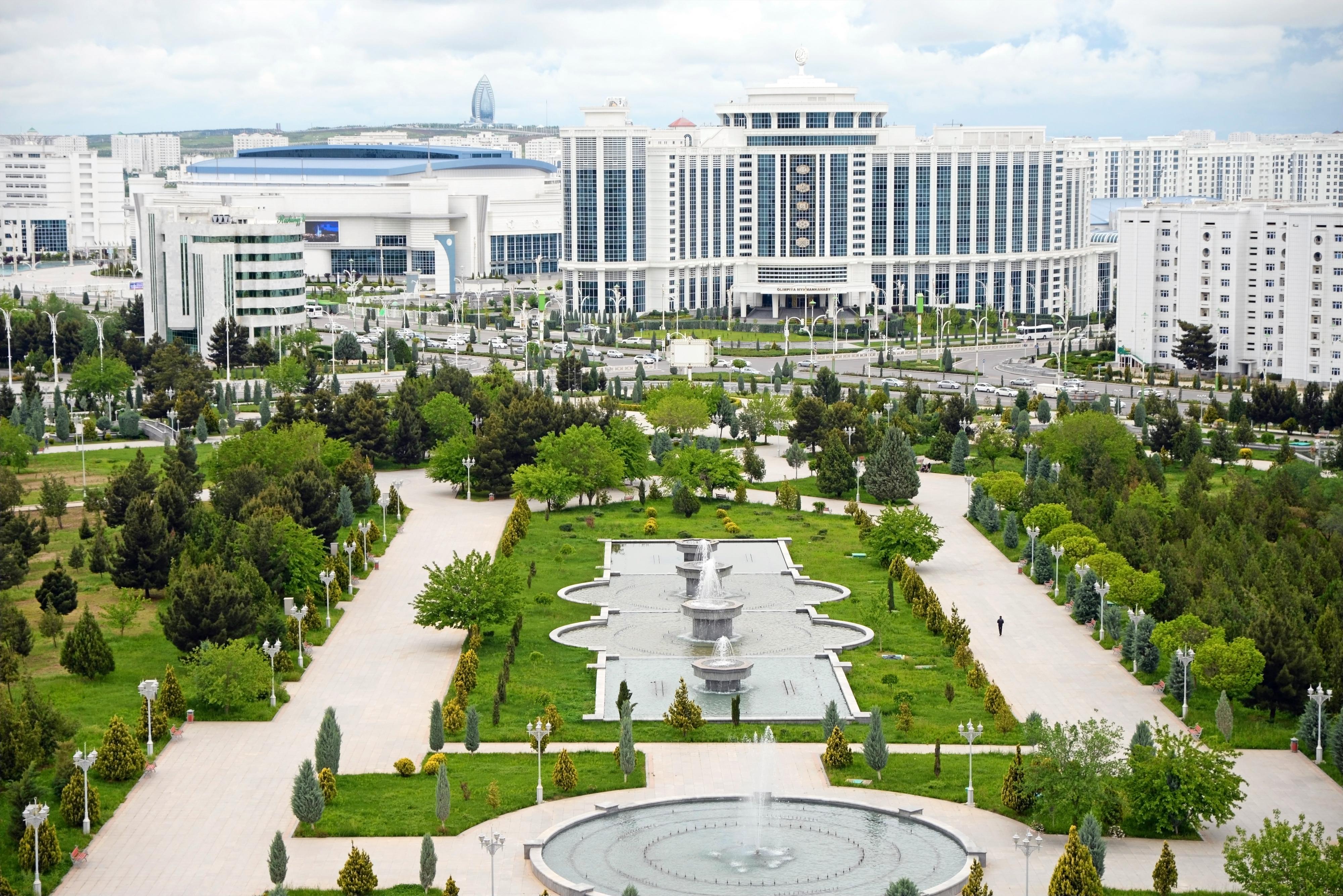 An aerial view of the impressive Independence Square. © Rini Kools / Shutterstock