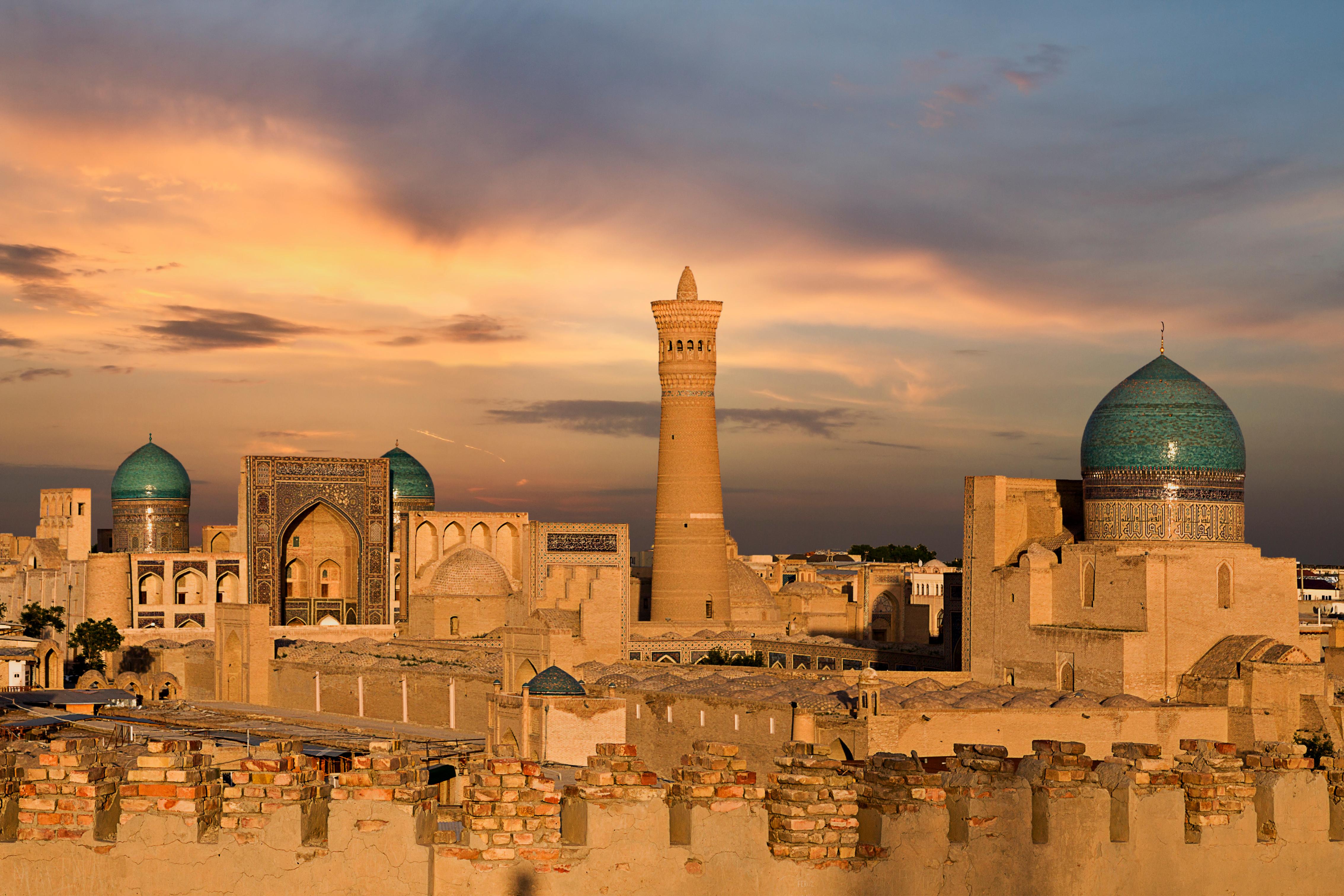 Climb up a vantage point to enjoy a beautiful sunset over Bukhara © Mehmet0 / Shutterstock