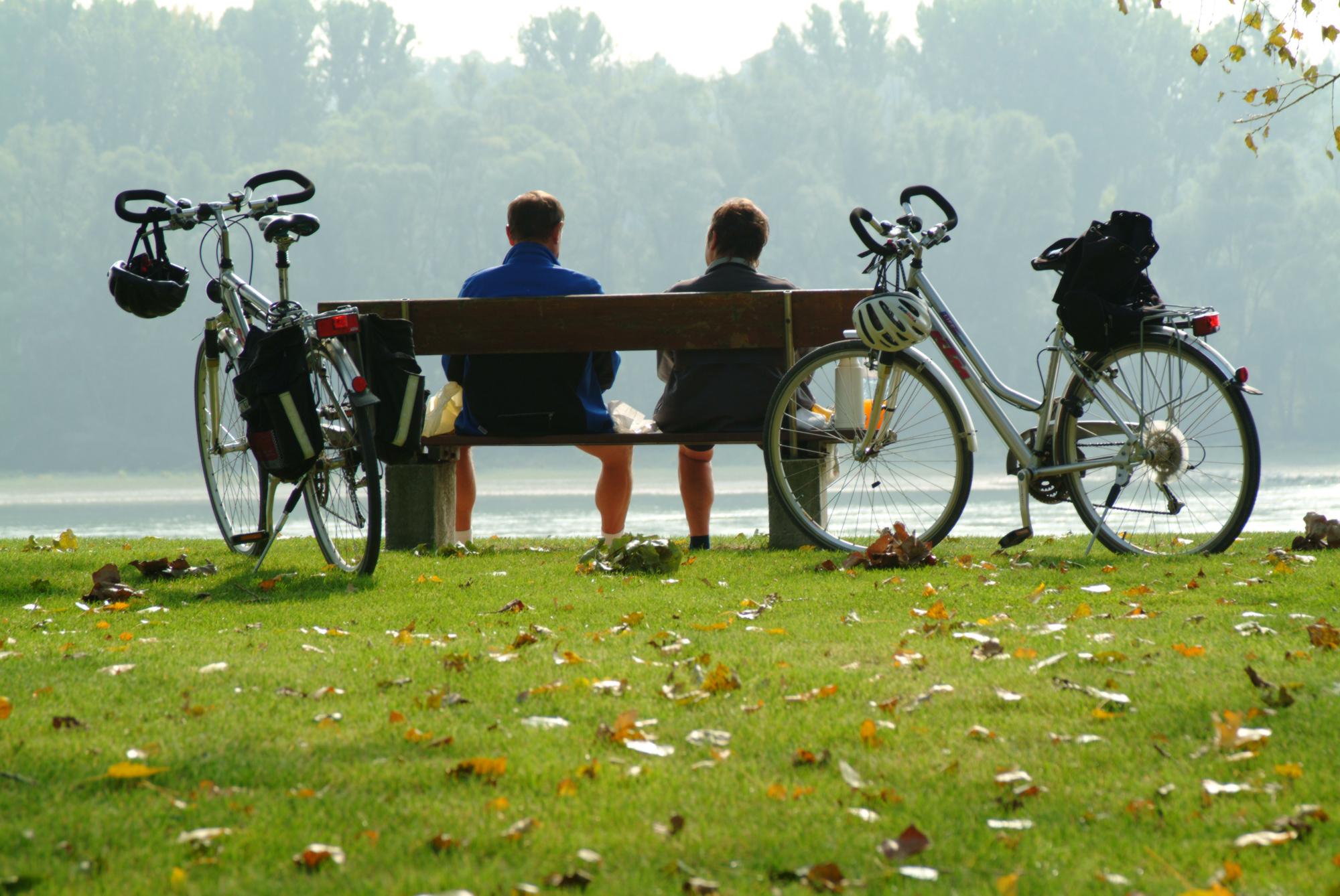 Many idyllic places along the bike bath invite you to take a break, enjoy and relax. – © Steve Haider, Donau NÖ